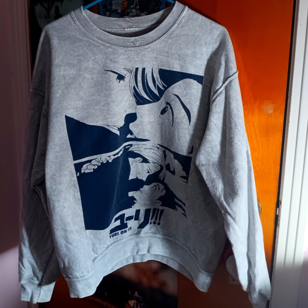 Yuri on Ice Kiss Sweatshirt